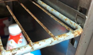 Amenzi de aproape 300.000 de lei în zona turistică a Maramureșului. Alimente mucegăite, frigidere și veselă cu rugină