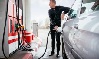 Prețul la pompă s-a schimbat iar. Cât costă un litru de carburant la Cluj