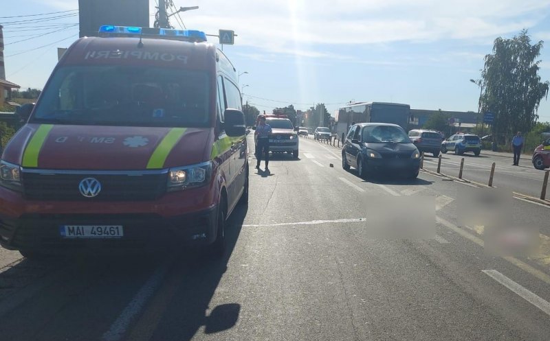 Spulberat pe trecerea de pietoni pe o stradă intens circulată din Cluj-Napoca