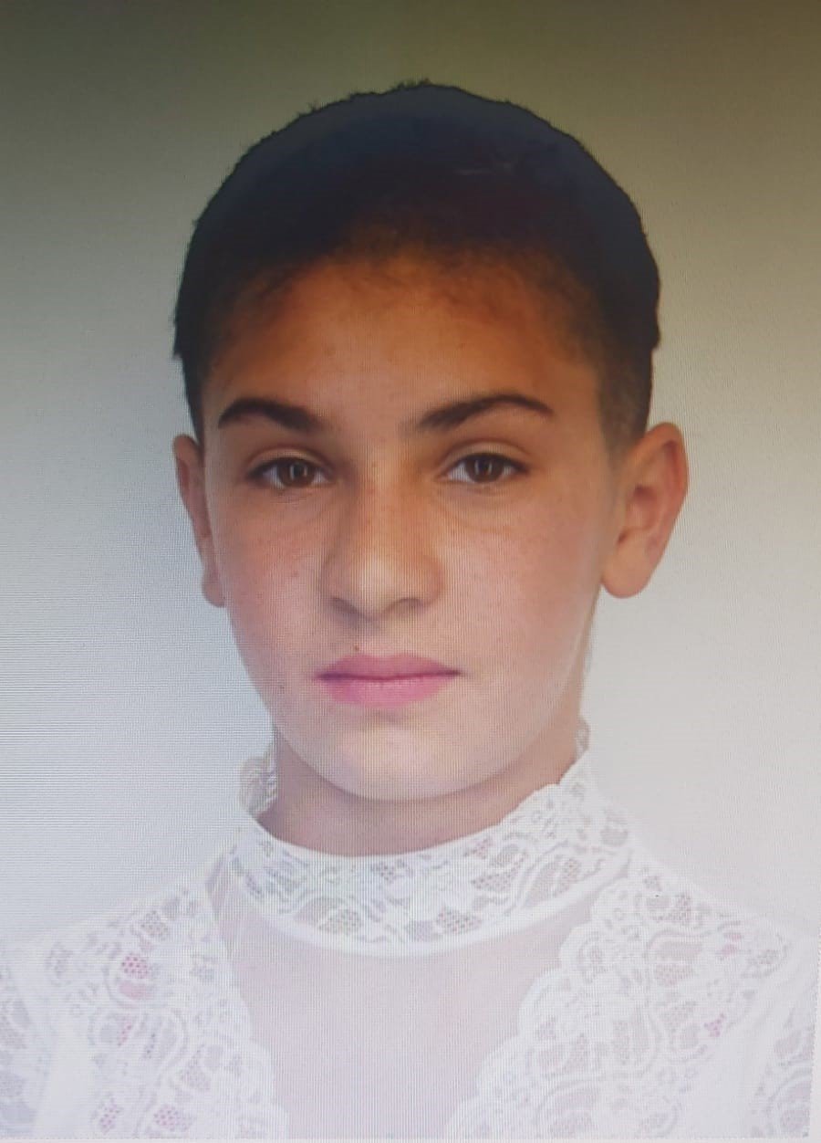 MINORĂ de 13 de ani dispărută de acasă. Dacă aţi văzut-o, APELAŢI 112
