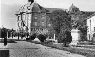 Clujul are cea mai mare bibliotecă din Transilvania, construită în 1872