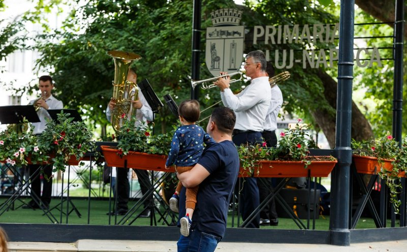 Ploaia amână concertele de fanfară din Parcul Central din Cluj-Napoca