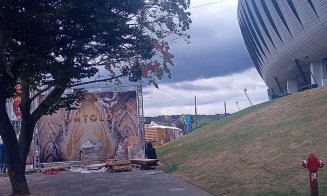 Armata UNTOLD a cucerit Clujul. Peste 15.000 de oameni montează scenele festivalului