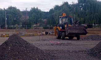 IMAGINI cu șantierul de la Sala Sporturilor din Cluj-Napoca. "De ce ne filmaţi?"/ "Să vadă lumea dacă munciţi"