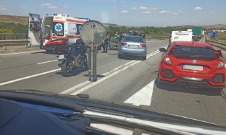 Accident pe centura Vâlcele-Apahida. Una dintre mașini, cu roțile-n sus