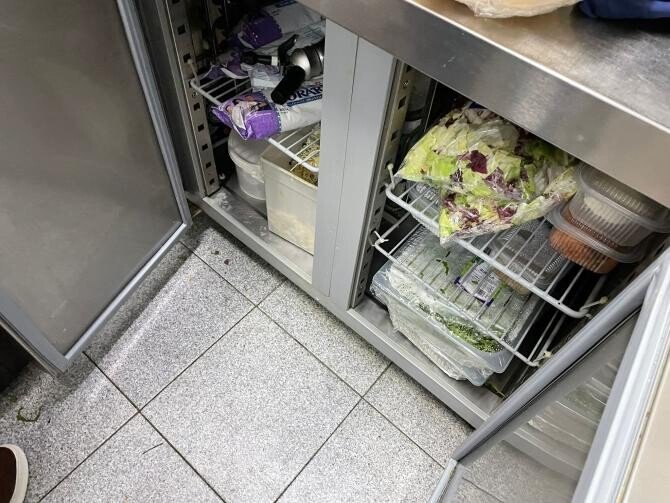 Tone de carne şi alte produse, expirate de 3 ANI, găsite în urma unor controale la Costineşti