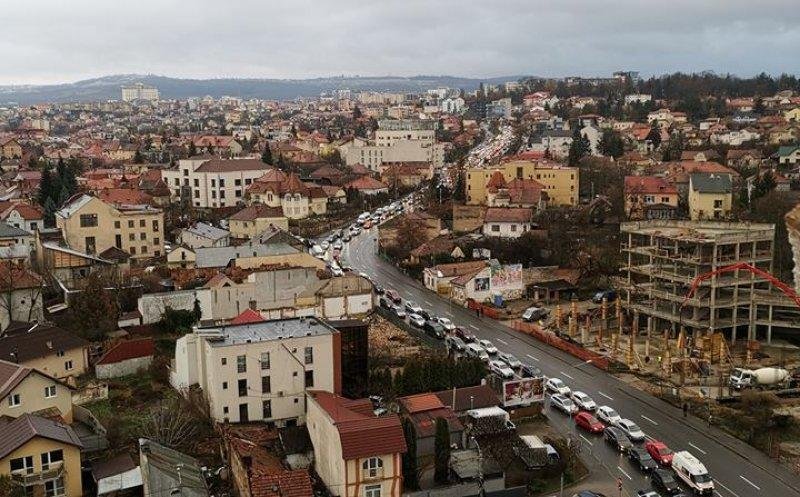 Trafic RESTRICȚIONAT pe Calea Turzii, până la sfârșitul lunii