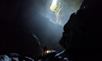 Încă trei salvatori montani clujeni au devenit experţi în tehnici de salvare din coardă