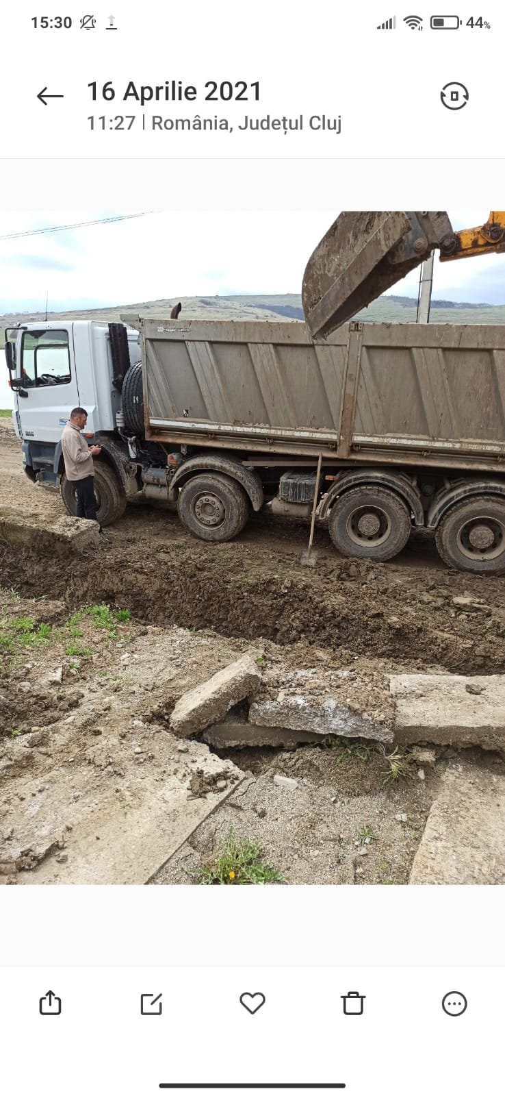 Locuitorii din Câmpenești, abandonați în șanț de autorități: ”Este inadmisibil”