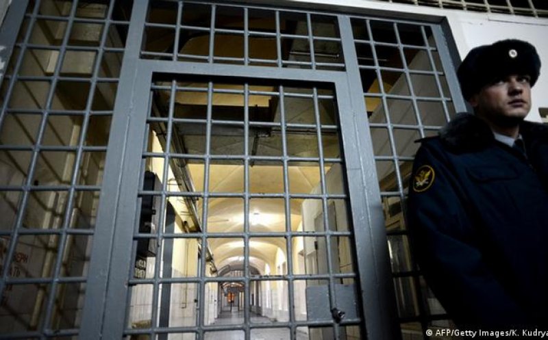 Moscova vrea să elibereze deținuții ca să-i trimită pe frontul din Ucraina. Rușii nu mai vor să moară pentru Putin