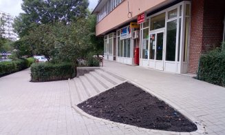 Gata cu "hârtoapele" de la Oficiul Poştal 15 din Mănăştur! Curat ca-n palmă în mai puţin de-o lună