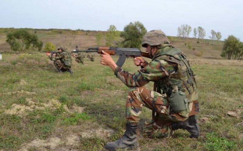 Stagiu militar pentru românii cu vârste între 18 şi 35 de ani. Câți bani se câștigă
