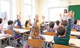 ȘCOALA începe în 5 septembrie.  CALENDARUL noului an școlar