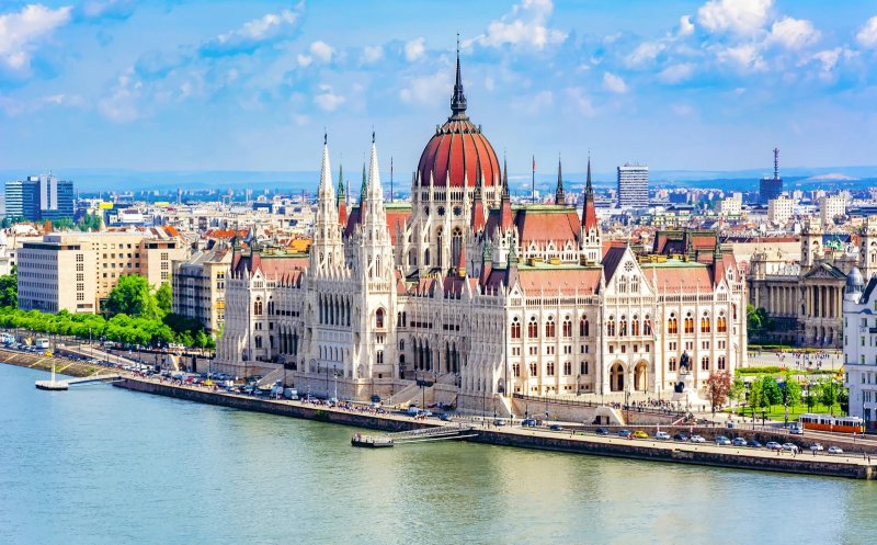 Oficial! Vom avea zbor Cluj - Budapesta. Vor fi câte două pe săptămână