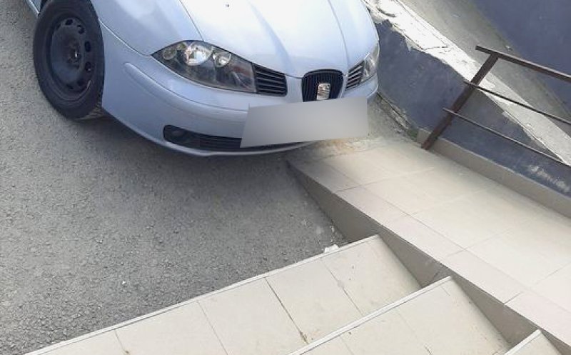 Model de parcare "rupe-ţi permisul" în Floreşti sau manevră salvatoare pentru a evita rampa impracticabilă de la Profi?