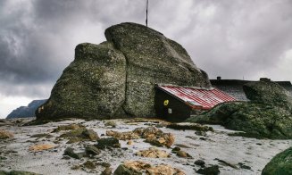 A nins la Vârful Omu! 70 de oameni au murit pe munte anul acesta. "Lăsați șlapii acasă"