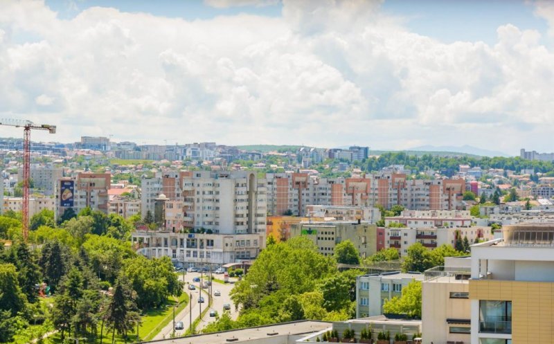 Durează aproape 3 luni să vinzi un apartament în Cluj, cel mai mult din țară. Cu asemenea prețuri, nici nu e de mirare. Mp e 2.400 euro, mai scump cu peste 30% față de începutul pandemiei