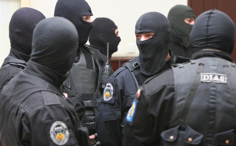 Percheziţii în Cluj, Alba, Sibiu şi Ilfov, într-un dosar de furt de cupru, în valoare de 200.000 de euro