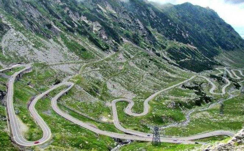 Atenție, dacă vă porniți la drum! Restricţii de circulaţie, sâmbătă, pe Transfăgărăşan. Va fi închis mai multe ore