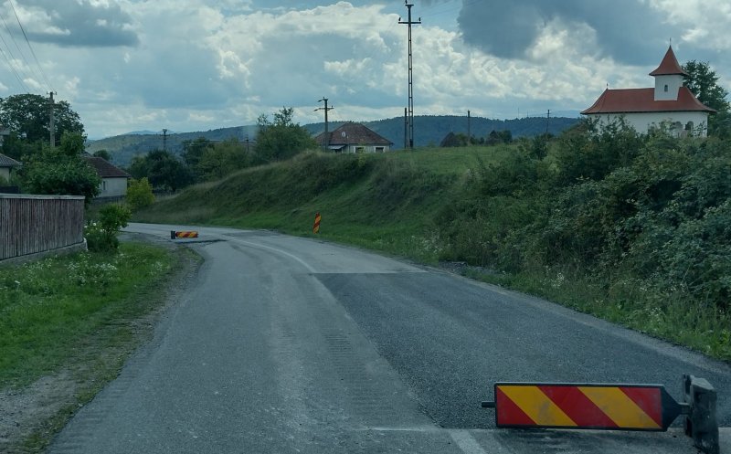 Lucrări de întreținere pe un drum județean din Cluj. Vor dura trei luni