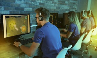 Între 800 si 1.500 de euro ca să te joci pe calculator. Game testerii sunt căutați la Cluj. Unii pot verifica jocurile chiar și de acasă