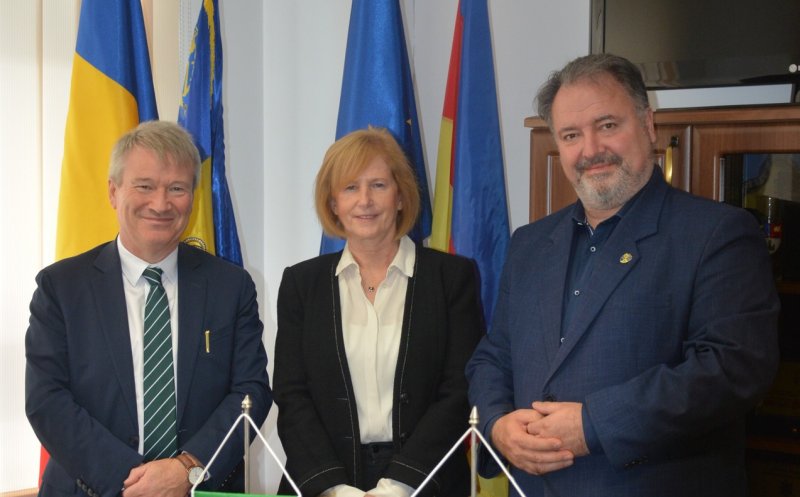 Ambasadorul Irlandei în România, la Consiliul Județean Cluj. Ce teme s-au discutat