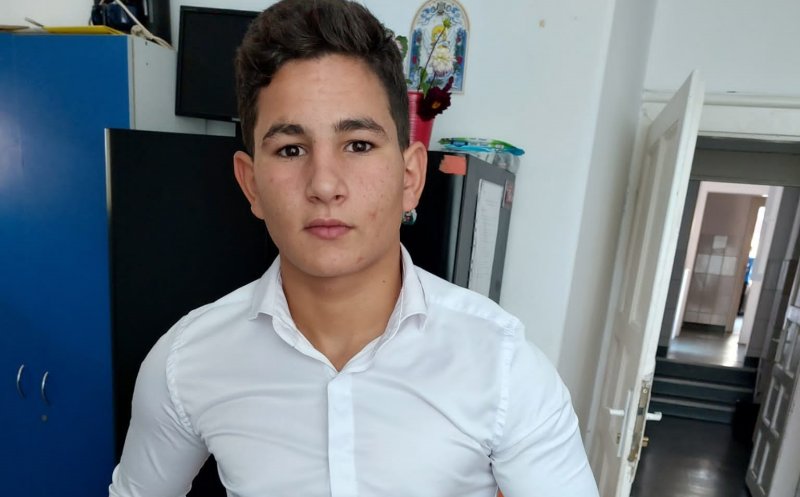 L-ați văzut? Adolescent de 15 ani, dispărut dintr-un centru din Cluj