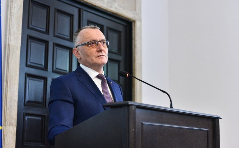 Sorin Cîmpeanu a plecat de la Educație. „Am decis, din proprie iniţiativă, să demisionez din funcţia de ministru"