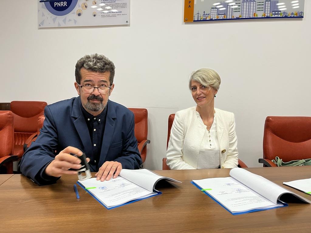 Primarul din Baciu a semnat contractul pentru noua creșă. 10 mil. lei vin din PNRR