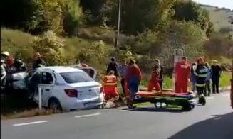 Accident în Feleacu. 5 persoane au fost transportate la spitat. 4 mașini au fost implicate