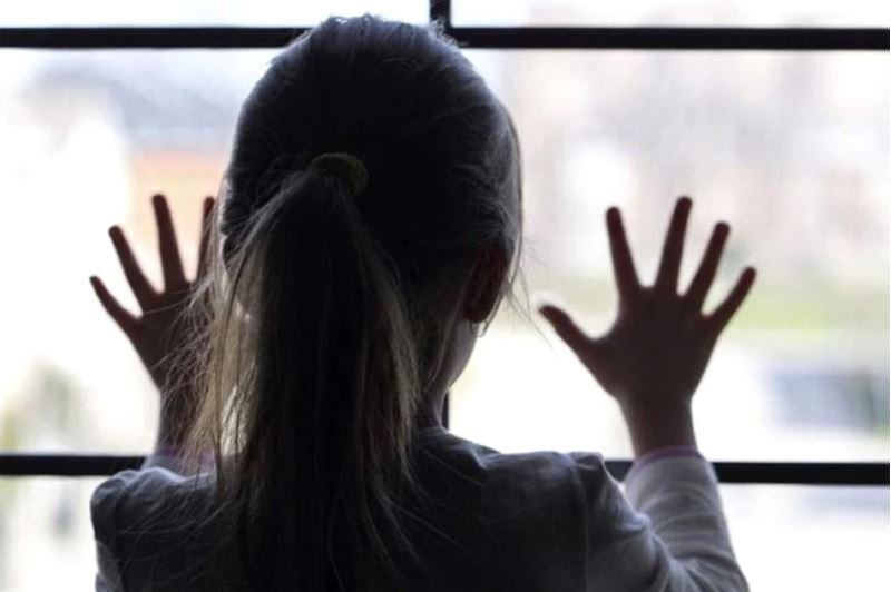Raport îngrijorător: Unu din patru elevi sunt supuși în școală comentariilor cu tentă sexuală