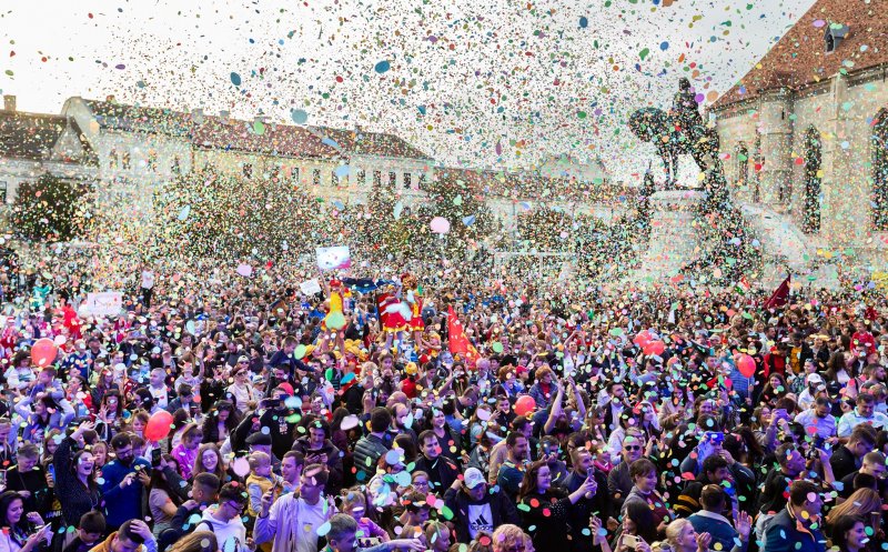 100.000 de oameni au paticipat sâmbătă la Zilele Clujului! VEZI IMAGINILE SPECTACULOASE