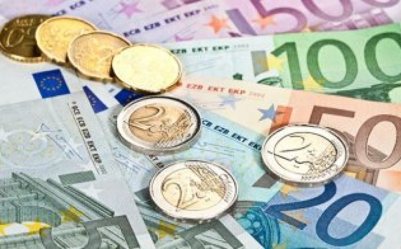 Peste 30 de români sunt mai bogați cu 300 de milioane de euro