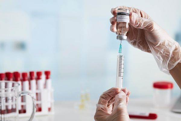 Ministerul Sănătăţii a semnat un contract pentru 130.000 de doze de vaccin hepatitic B