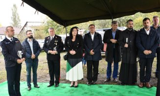 Arhiepiscopia Clujului ridică un centru de îngrijiri paliative pediatrice. Mitropolitul Andrei Andreicuţ a pus azi piatra de temelie a spitalului