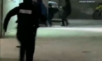FLAGRANT și PERCHEZIȚII antidrog la Cluj. VIDEO - Traficant ridicat cu "mascații" dintr-o parcare/ Trei persoane reținute și zeci audiate