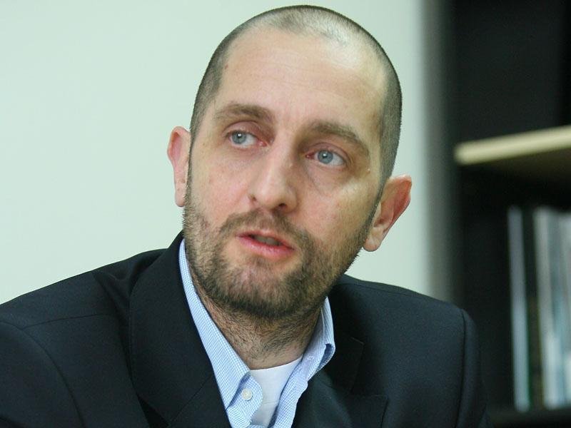 Dragoș Damian, CEO Terapia Cluj: "România, văd ceva la tine!"