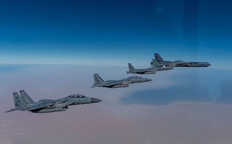 NATO începe luni exerciții cu arme nucleare