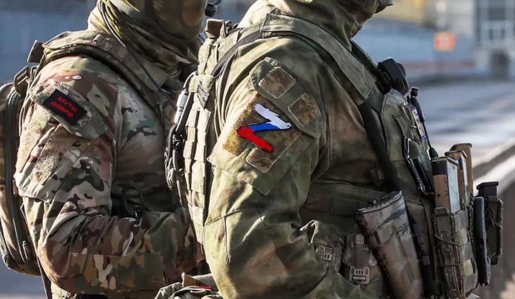 Doi recruţi ruşi au deschis focul şi au ucis alţi 11 soldaţi, într-un poligon de antrenament la graniţa cu Ucraina