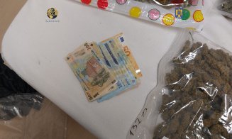 Traficant de droguri, săltat în plină stradă în Cluj-Napoca. Acasă avea peste 10 kg de cannabis și calupuri cu hașiș
