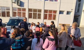 Elevii din cadrul Şcolii Gimnaziale "Traian Dârjan" Cluj-Napoca, au avut parte de o vizită din partea serviciilor de urgență din județul Clu