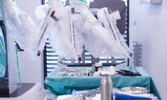 Robotul da Vinci, cel mai avansat robot chirurgical din lume a ajuns la Spitalul Medicover Cluj