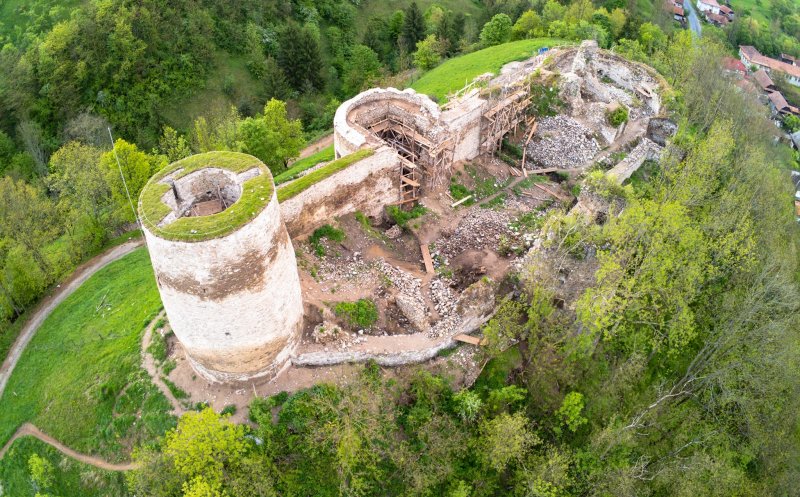 Bani din PNRR pentru obiective turistice din Transilvania, inclusiv castrul roman de la Bologa