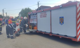 Intervenție de urgență la Cluj: Bărbat prins sub un mal de pământ/ Elicopterul SMURD, la fața locului