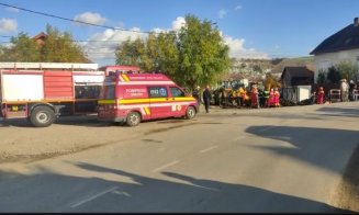 Intervenție de urgență la Cluj: Bărbat prins sub un mal de pământ/ Elicopterul SMURD, la fața locului