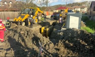 Intervenție de urgență la Cluj: Bărbat prins sub un mal de pământ/ Elicopterul SMURD, la fața locului