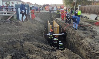 Intervenție de urgență la Cluj: Bărbat prins sub un mal de pământ/ Elicopterul SMURD, la fața locului / Semne incompatibile cu viața