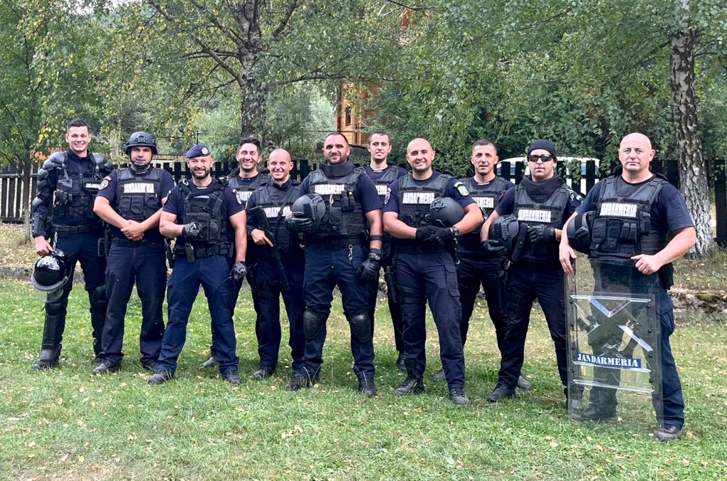 Jandarmeria RECRUTEAZĂ! Se caută 700 de recruţi pentru Şcoala Militară de Subofiţeri de Jandarmi