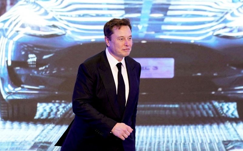Elon Musk vine în România! A închiriat Castelul Bran pentru o petrecere privată cu miliardari și vedete de la Hollywood