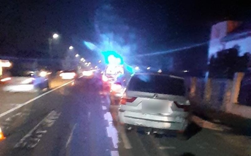 Accident cu trei mașini în Gilău. Un bărbat de 70 de ani, transportat la spital